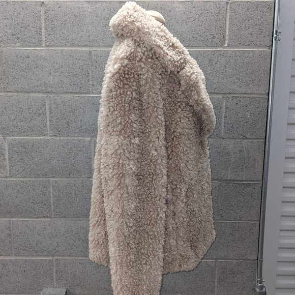 🆕 Kensie reversible fauxfur teddy coat Large nude - Picture 3 of 9